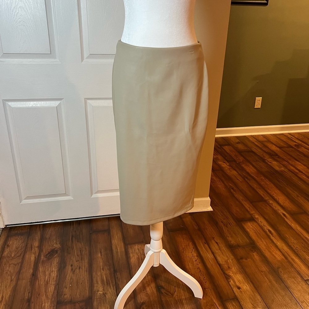 Sincerely Jules Women's Size L Tan Faux Leather Pencil Skirt Work Wear Academia